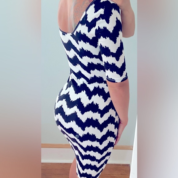 Alloy Apparel Printed Midi Dress - Picture 2 of 5